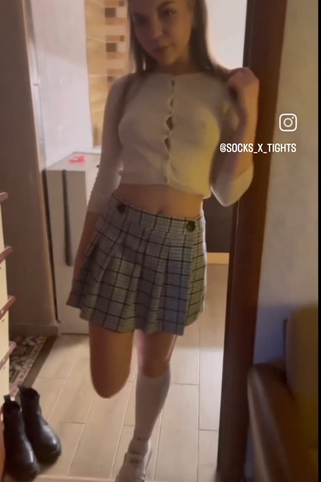 Stepsister shows off her new outfit - FULL MOVIE