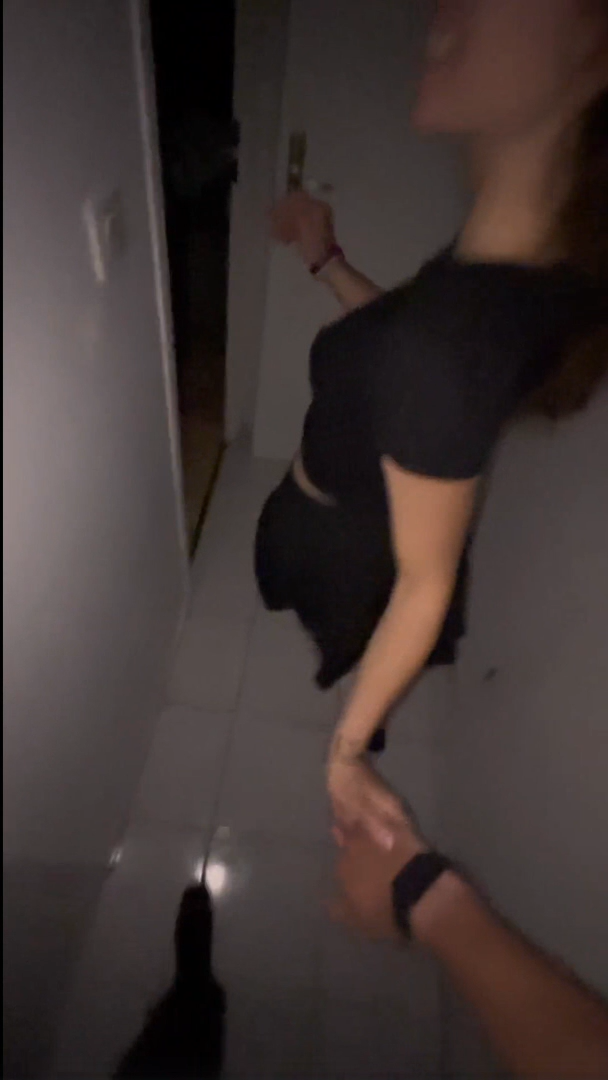 I ran away from a party with my friend's boyfriend to fuck🖤