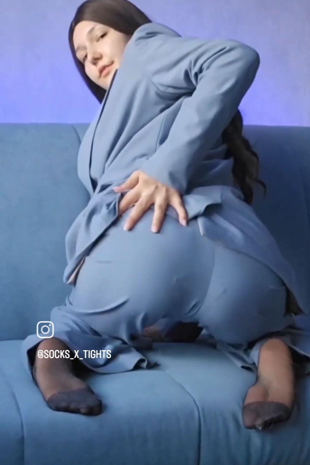 Loose trousers and stockings - FULL MOVIE