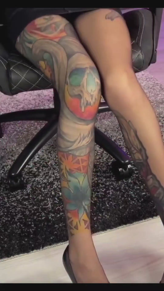 Blonde with tattos takes off her high heels - FULL MOVIE